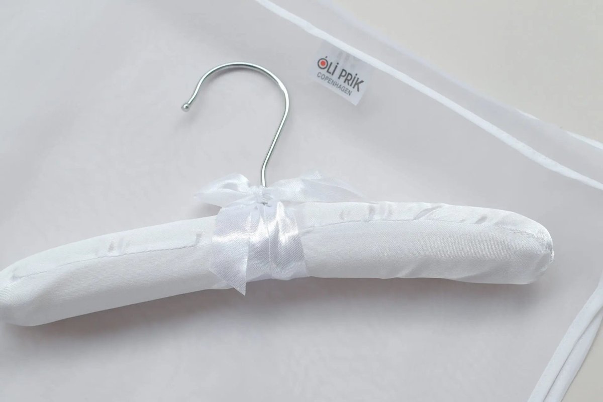 Baby Hanger Oli Prik Copenhagen
